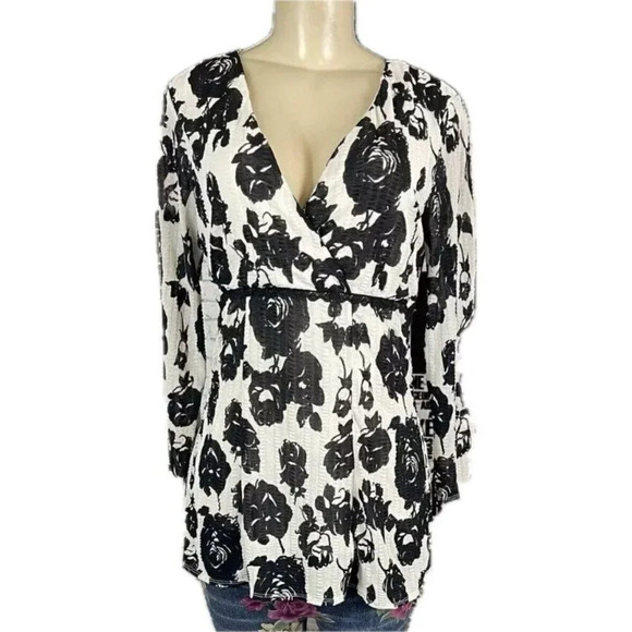 Nine West M Black-Cream Floral Print Faux Wrap Lined 3/4 Sheer Sleeve Blouse - Picture 2 of 6